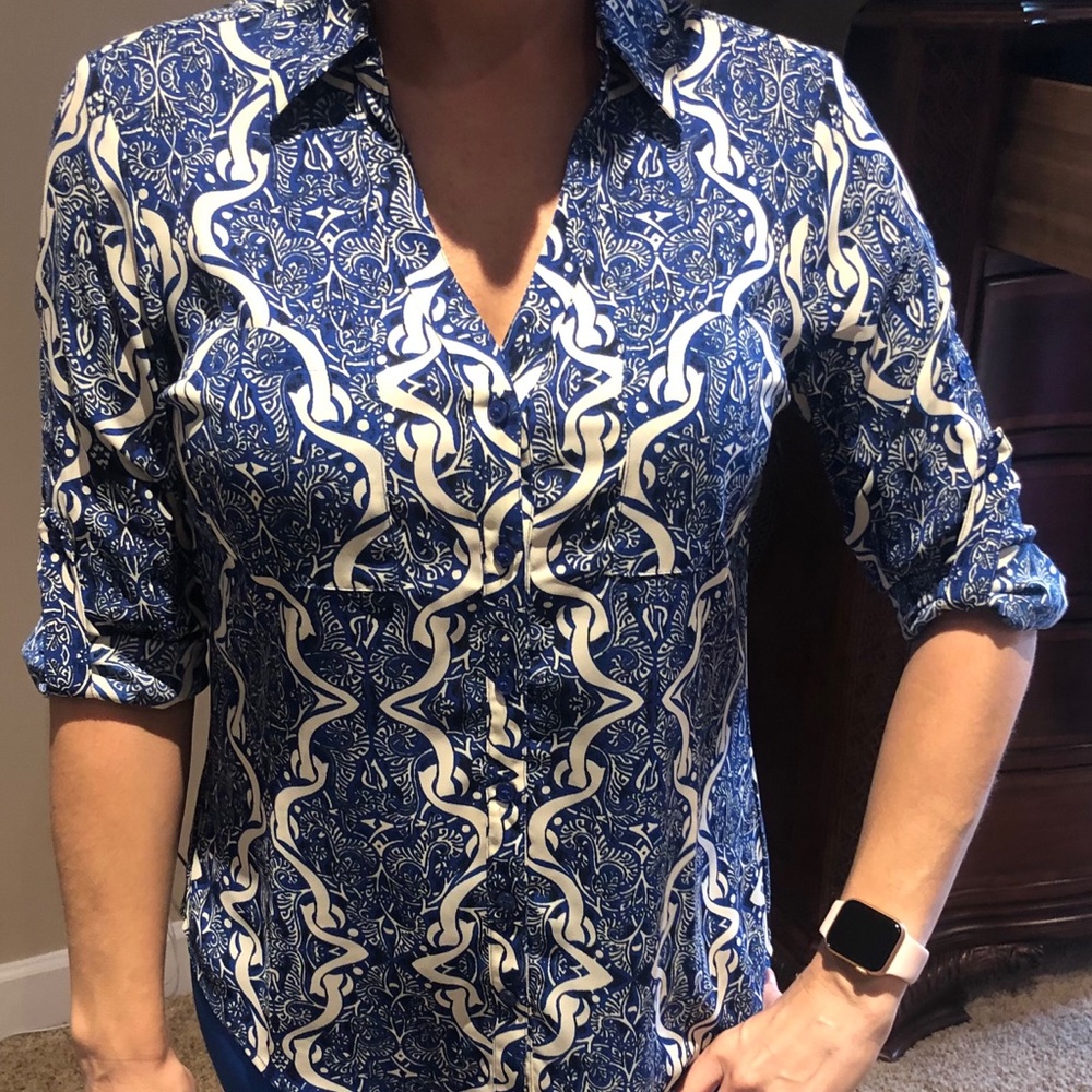 The express portofino shirt original fit SMALL